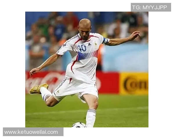 90年代足坛传奇巨星回顾：那些改变世界足球的风云人物